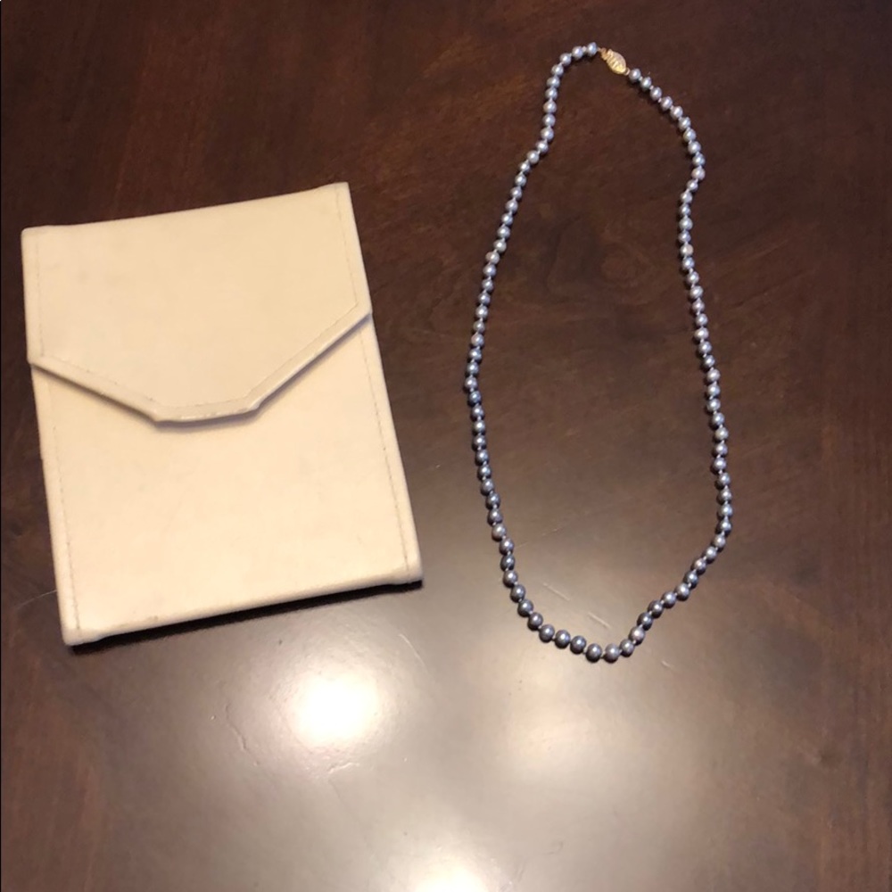 Beautiful and Timeless Pearl Necklace